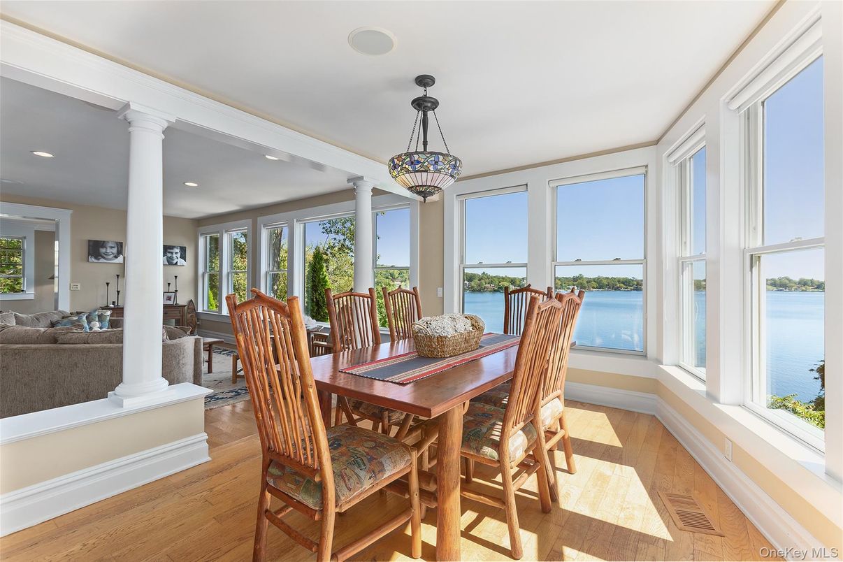 Dining room, Interior, Living room, Pendant Lights, Recessed Lighting, Water, Wood Texture Flooring