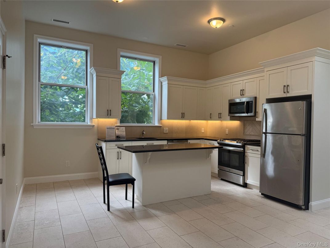 Interior, Kitchen, Stainless Steel Appliances