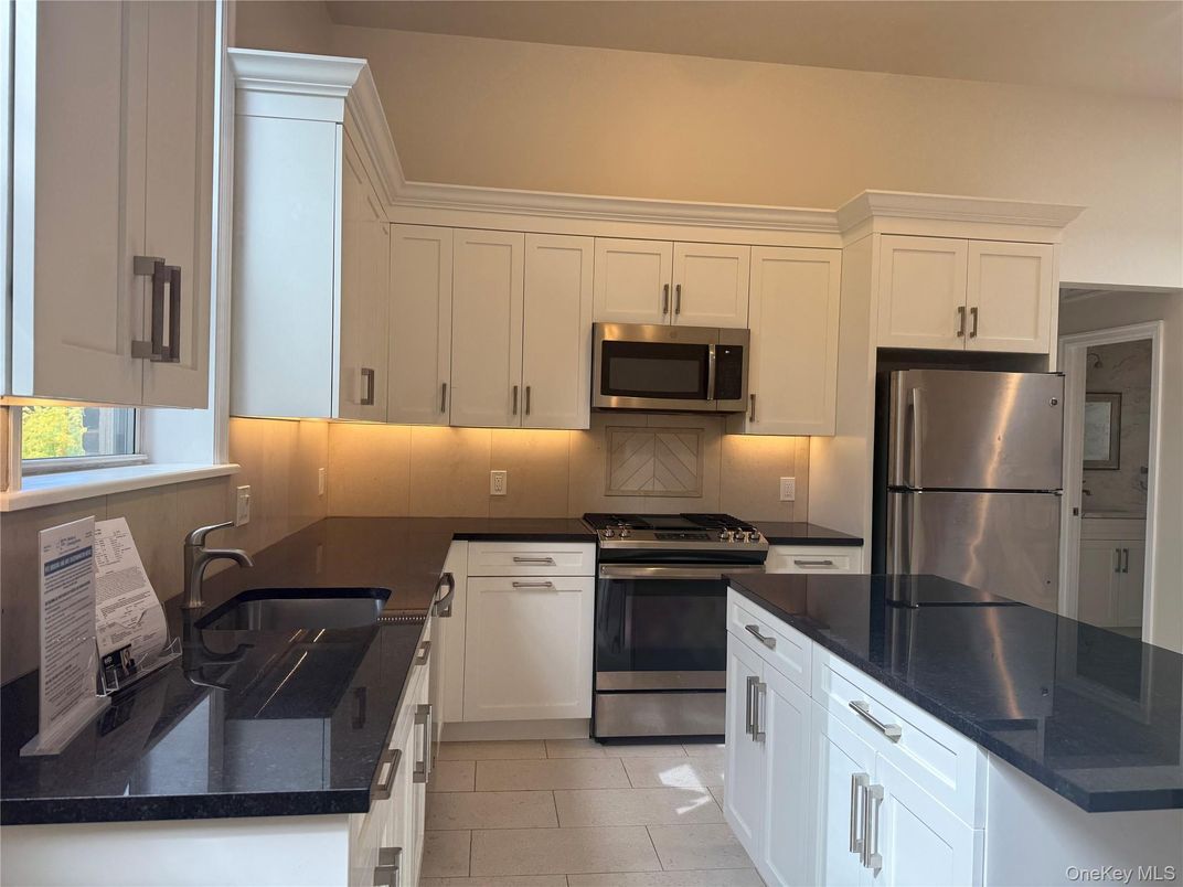 Interior, Kitchen, Stainless Steel Appliances
