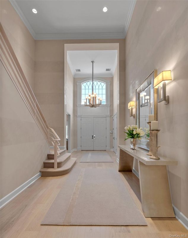 Interior, Pendant Lights, Recessed Lighting, Wood Texture Flooring