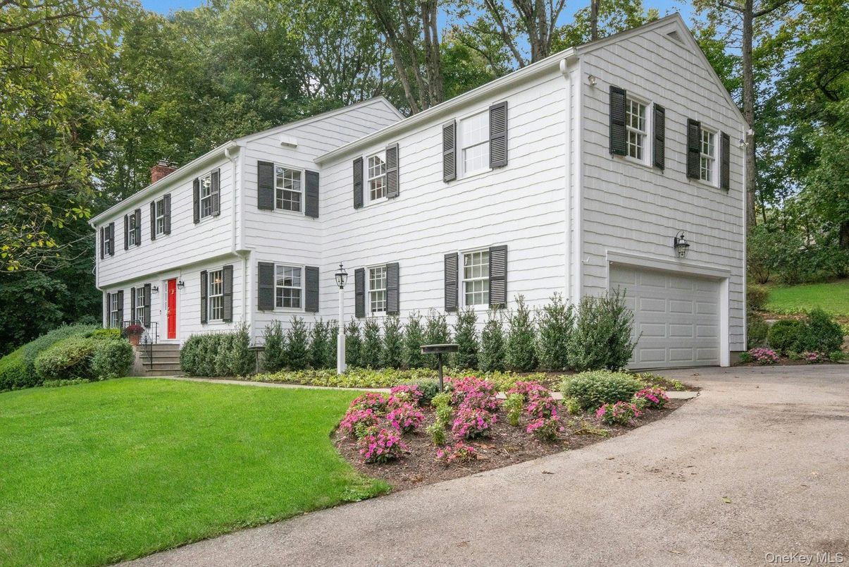 Attached, Exterior, Facade, Georgian