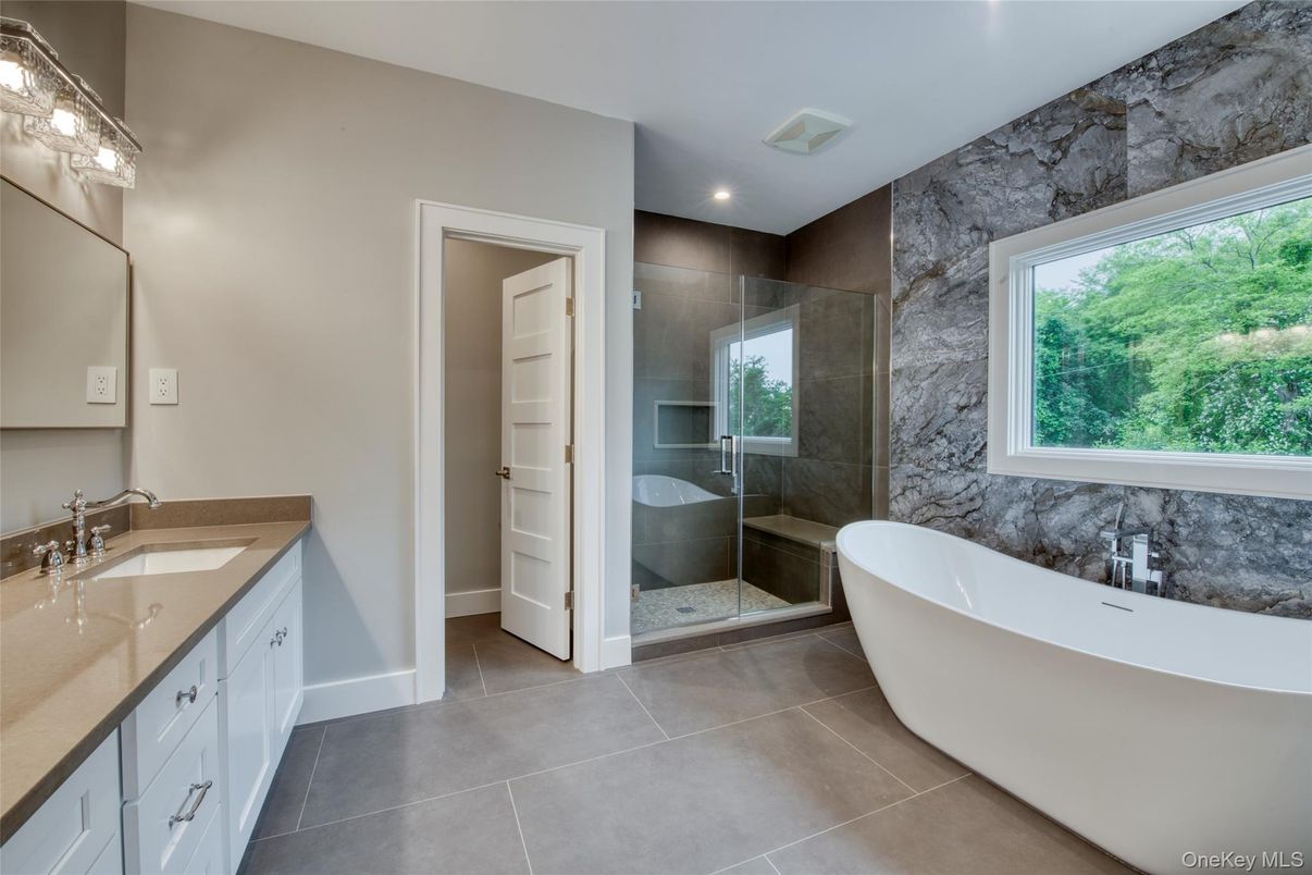 Bathroom, Dual Sink Vanities, Free Standing Baths, Glass Shower, Interior, Recessed Lighting