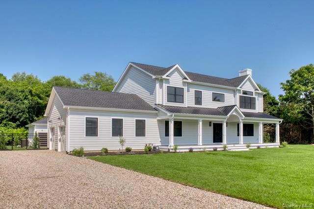 Backyard, Exterior, Facade, Farmhouse