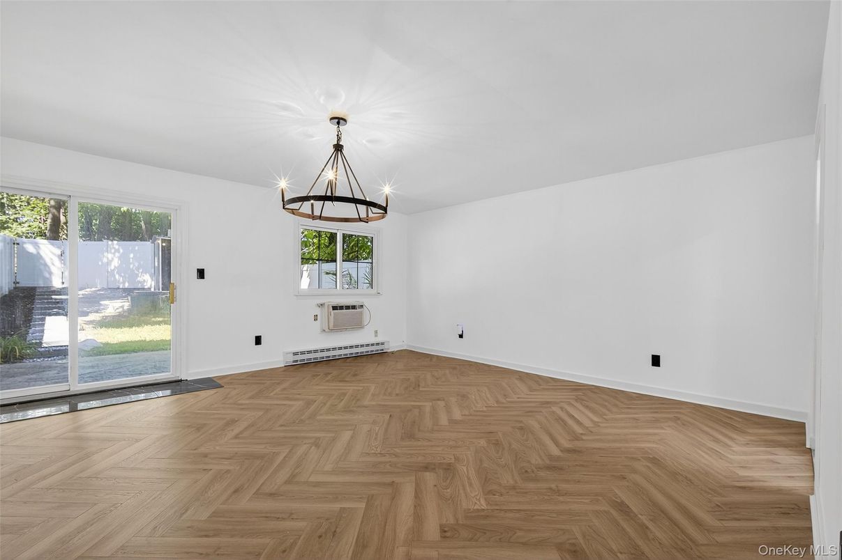 Chandelier, Empty room, Interior, Pendant Lights, Wood Texture Flooring