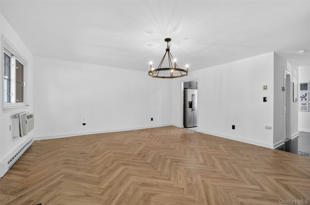 Chandelier, Empty room, Interior, Pendant Lights, Wood Texture Flooring
