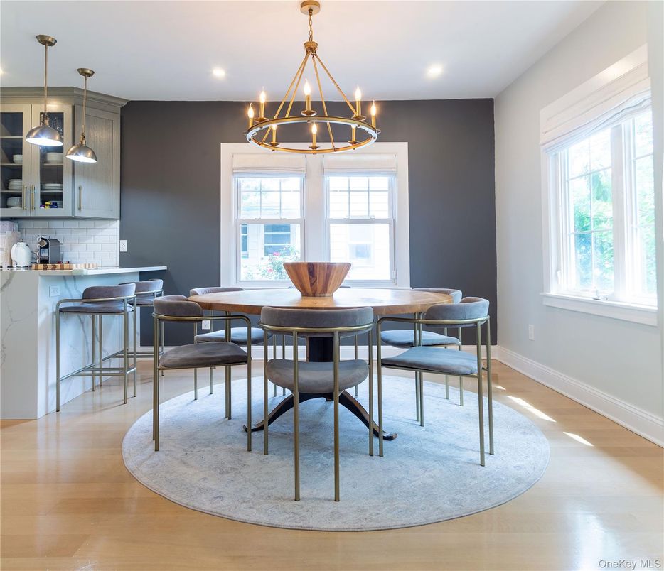 Chandelier, Dining room, Interior, Kitchen, Pendant Lights, Recessed Lighting, Wood Texture Flooring