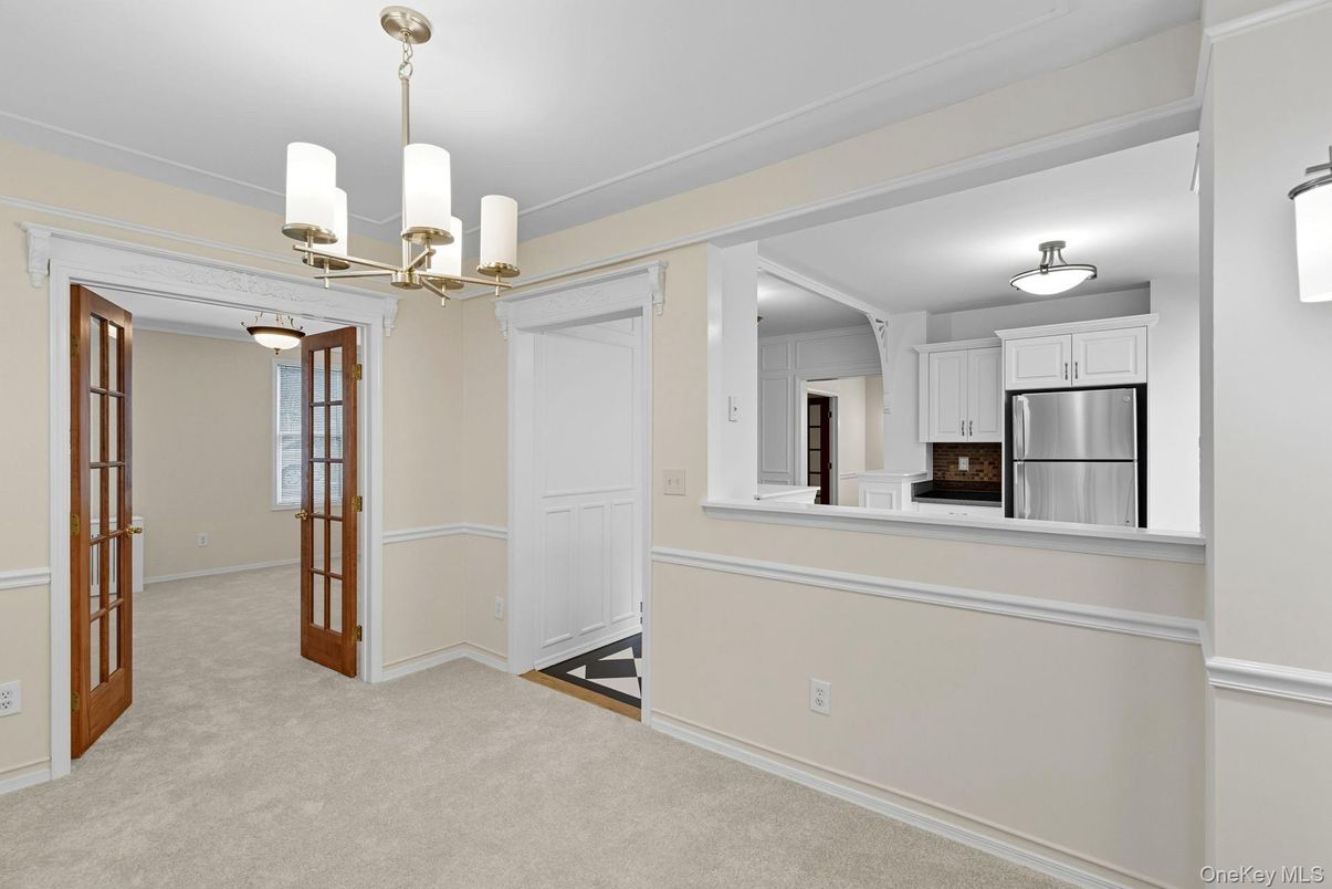 Chandelier, Empty room, Interior, Kitchen, Stainless Steel Appliances