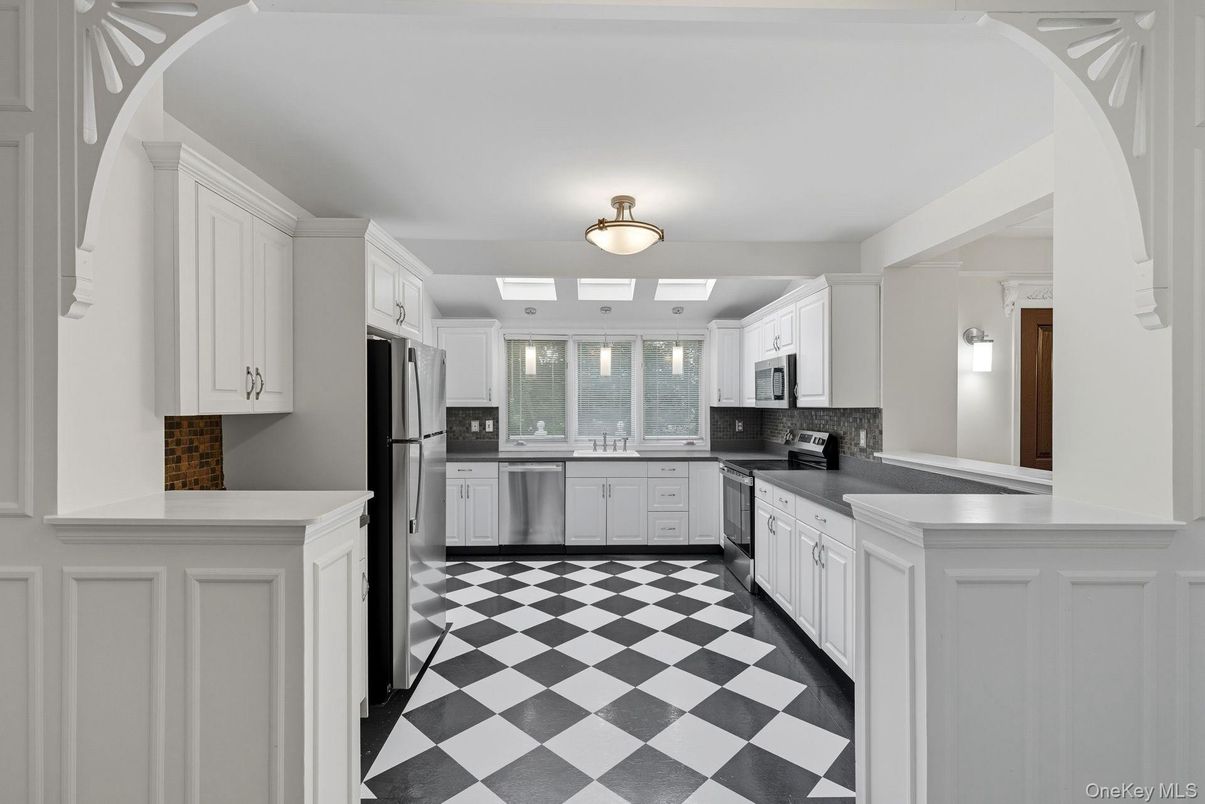 Interior, Kitchen, Stainless Steel Appliances