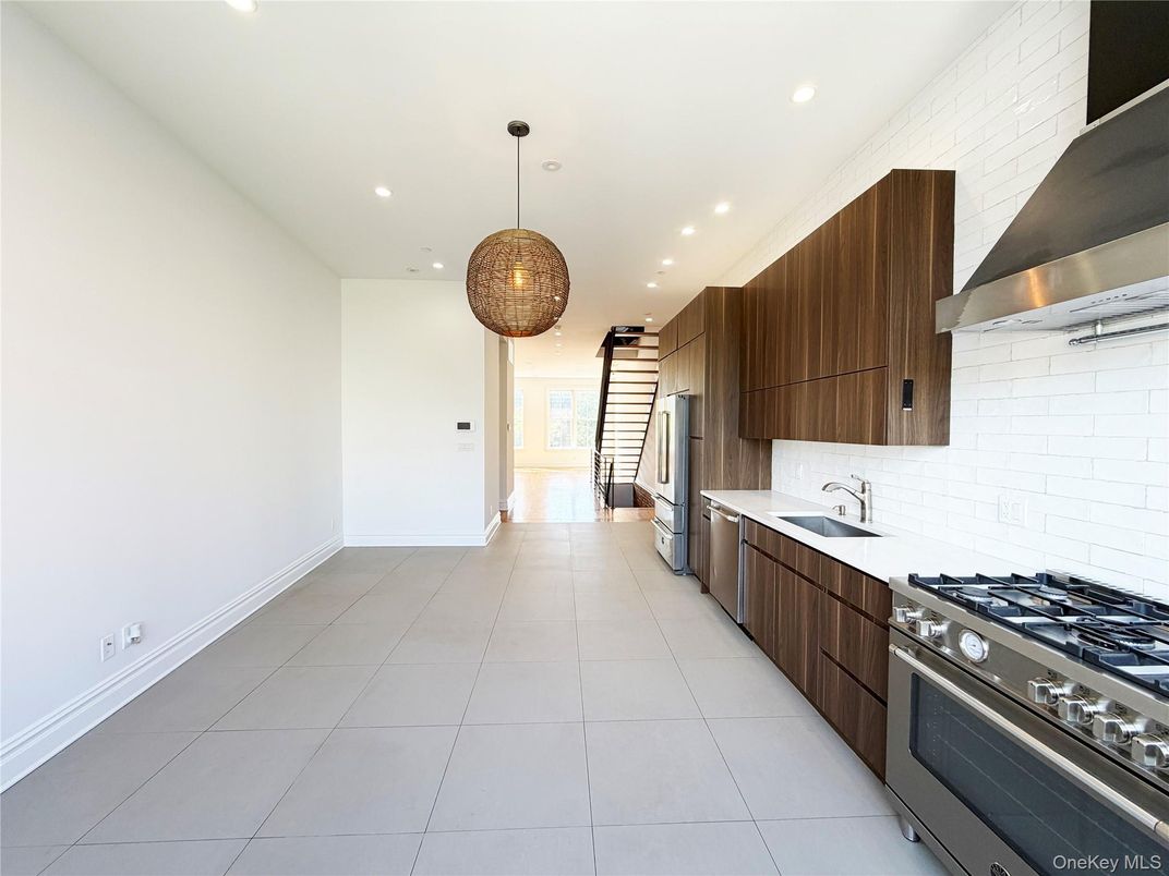 Interior, Kitchen, Pendant Lights, Recessed Lighting, Stainless Steel Appliances