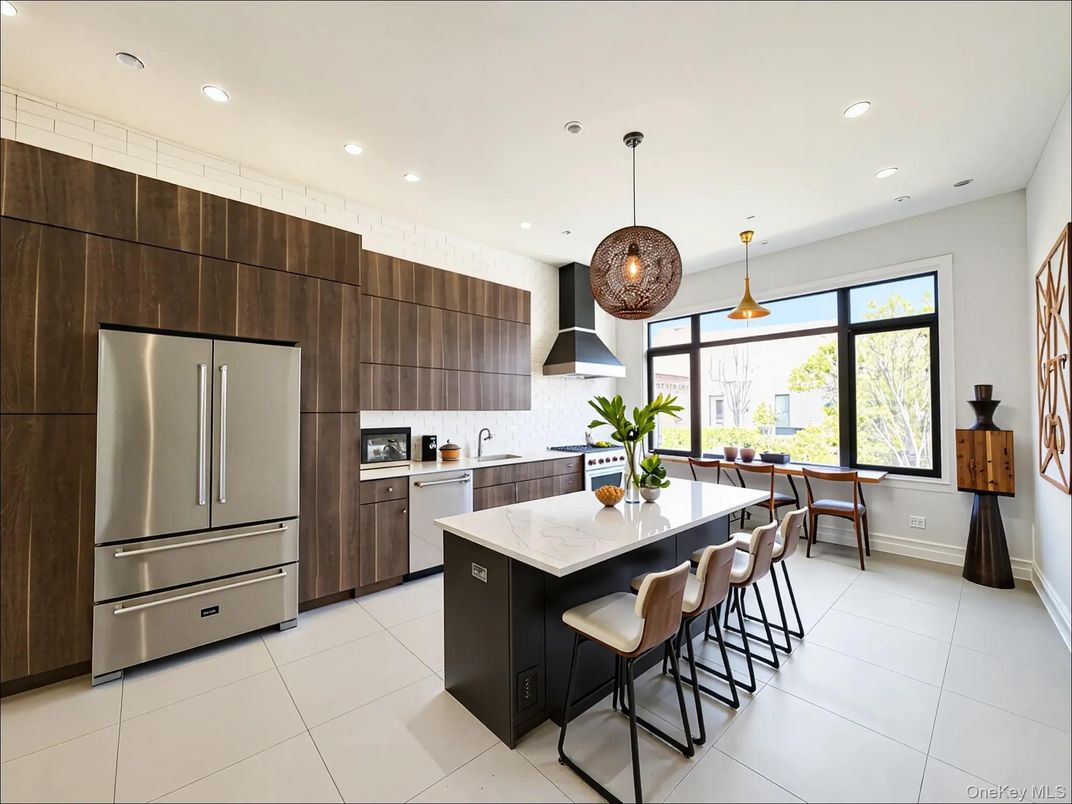 Interior, Kitchen, Pendant Lights, Recessed Lighting, Stainless Steel Appliances