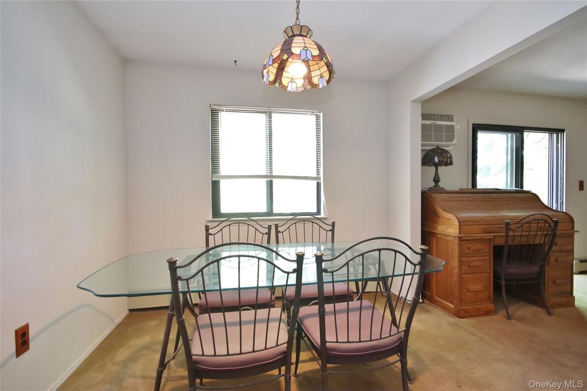 Dining room, Interior, Pendant Lights