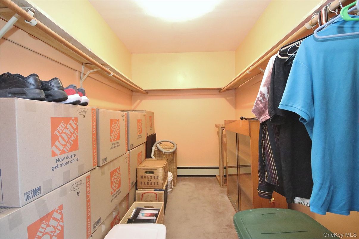 Interior, Walk-in Closets