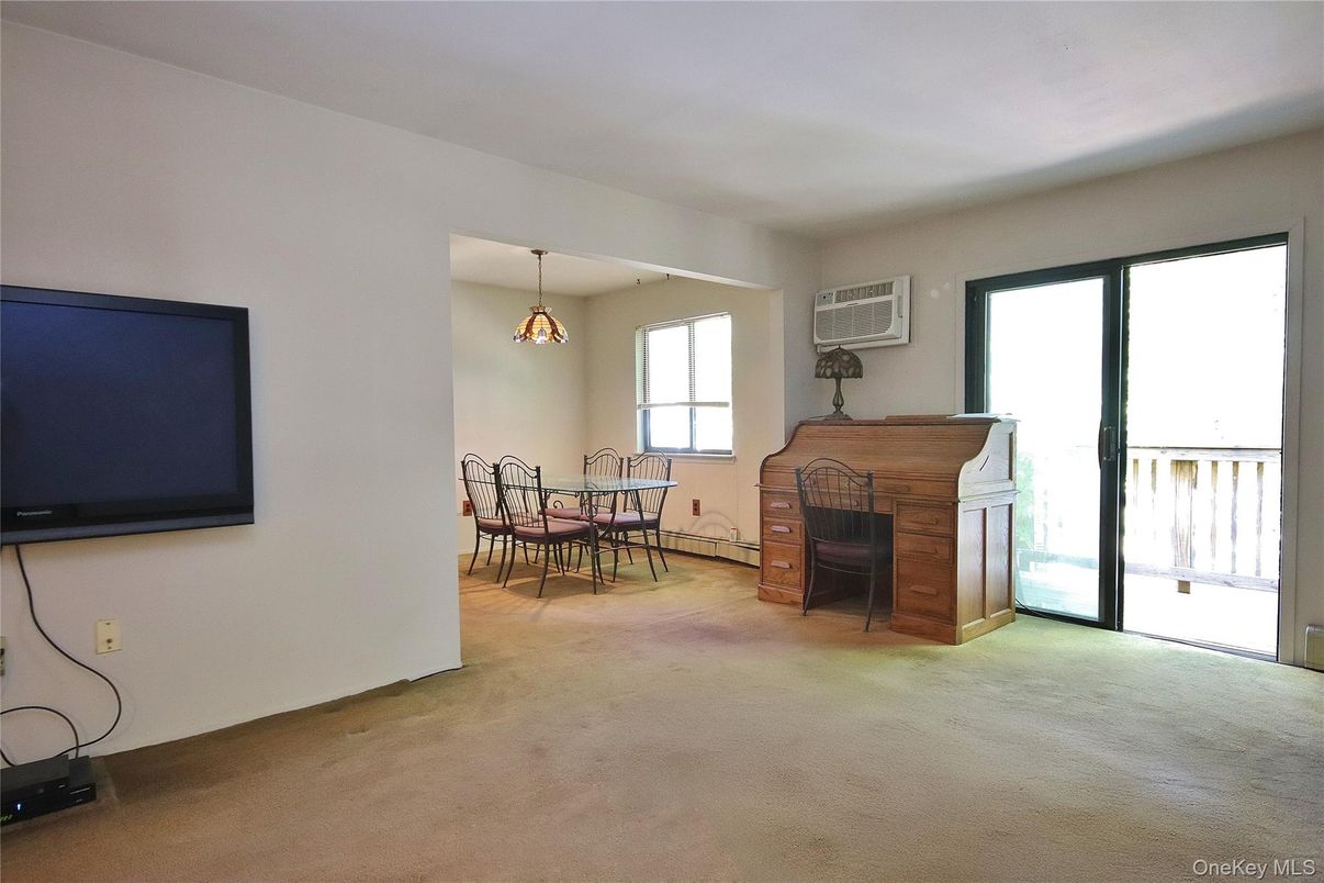 Dining room, Fireplace, Interior, Pendant Lights