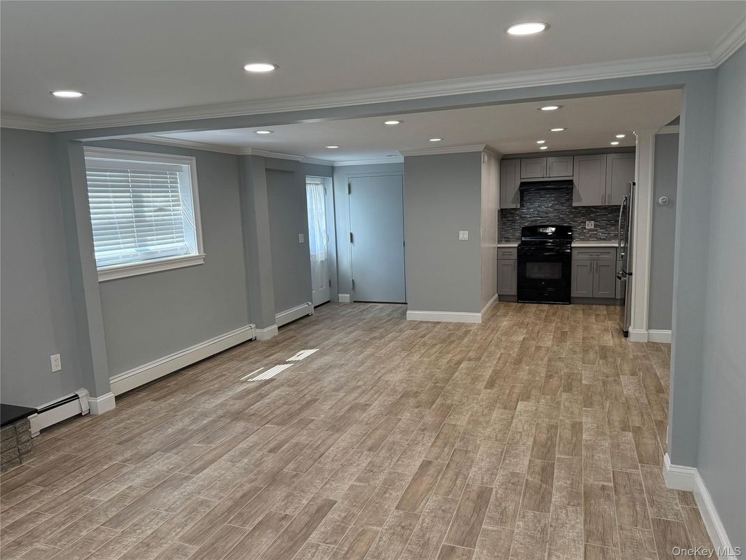 Empty room, Interior, Kitchen, Recessed Lighting, Wood Texture Flooring