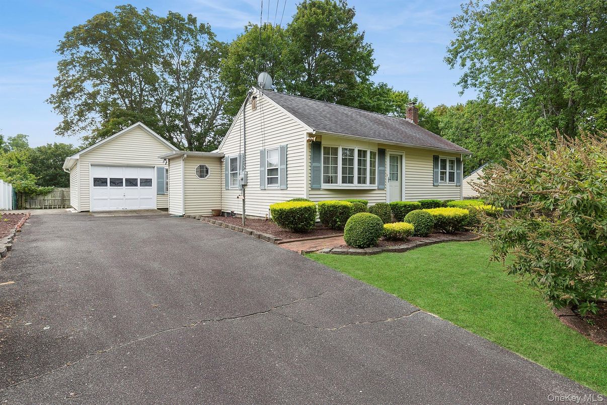 Attached, Backyard, Exterior, Facade, Cape Cod