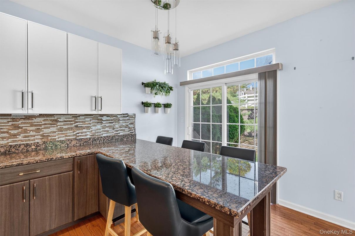 Chandelier, Dining room, Interior, Pendant Lights, Wood Texture Flooring