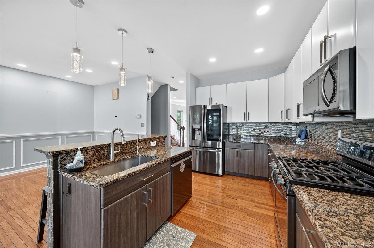 Interior, Kitchen, Pendant Lights, Recessed Lighting, Wood Texture Flooring