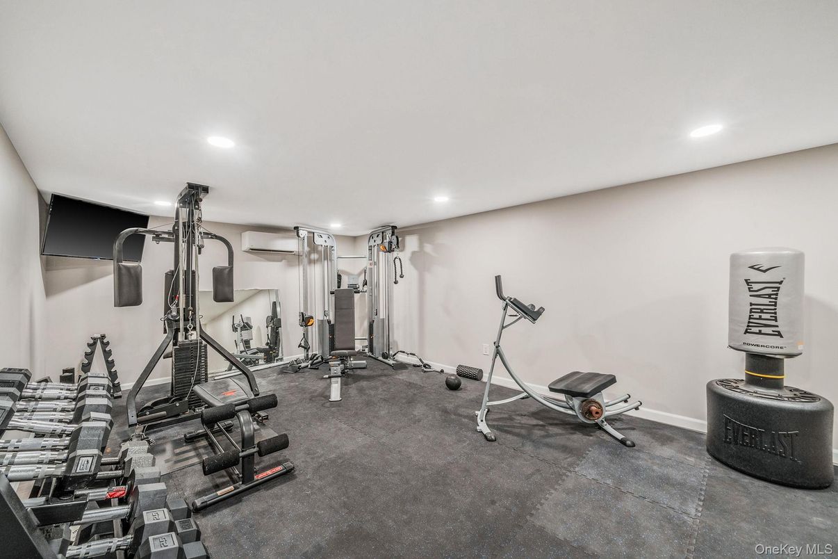 Fitness Equipment, Interior, Recessed Lighting