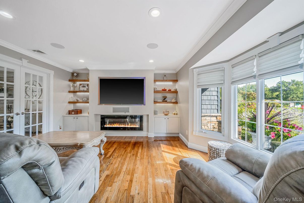 Fireplace, Interior, Living room, Recessed Lighting, Wood Texture Flooring
