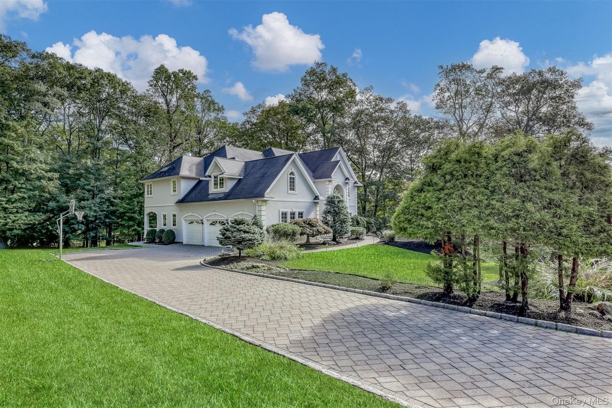 Attached, Backyard, Exterior, Facade, French Provincial