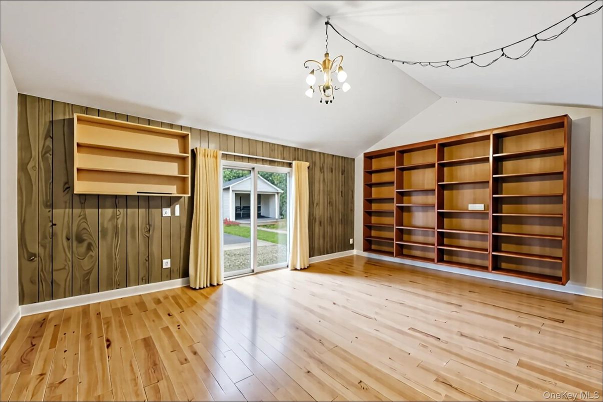 Chandelier, Empty room, Interior, Wood Texture Flooring, Wooden Walls