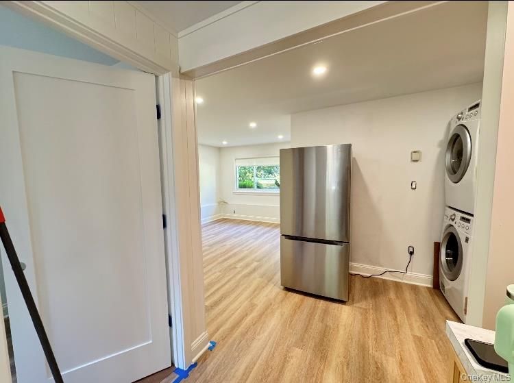 Interior, Recessed Lighting, Utility Closets, Washer, Wood Texture Flooring