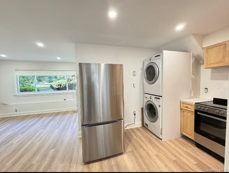 Interior, Kitchen, Recessed Lighting, Stainless Steel Appliances, Washer, Wood Texture Flooring