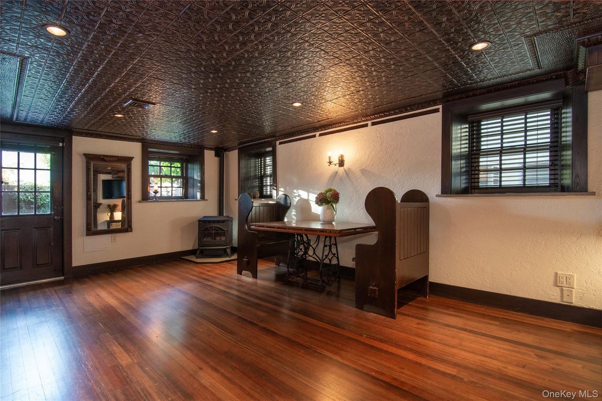 Dining room, Interior, Recessed Lighting, Wood Texture Flooring