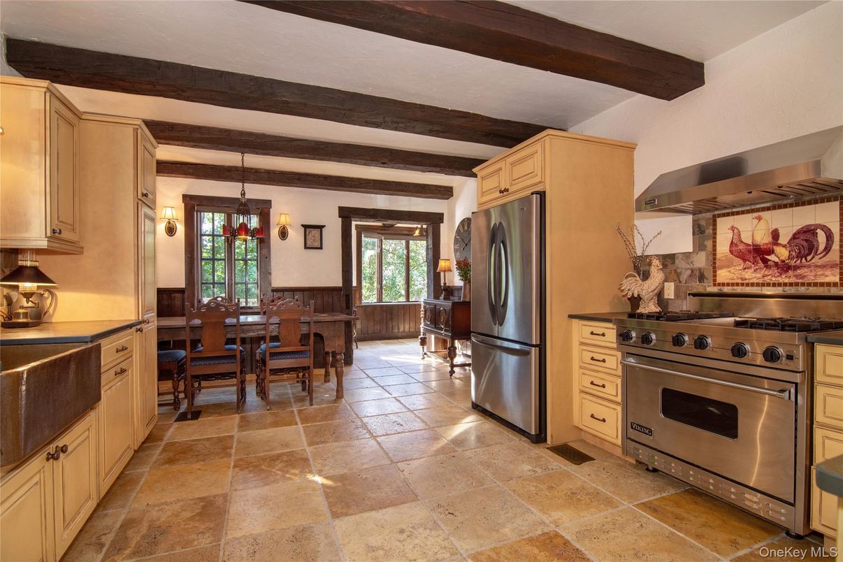 Dining room, Interior, Kitchen, Pendant Lights, Stainless Steel Appliances, Wooden Beams
