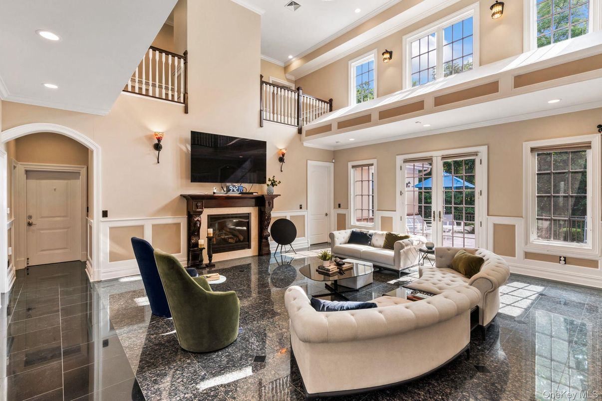Fireplace, Interior, Living room, Recessed Lighting