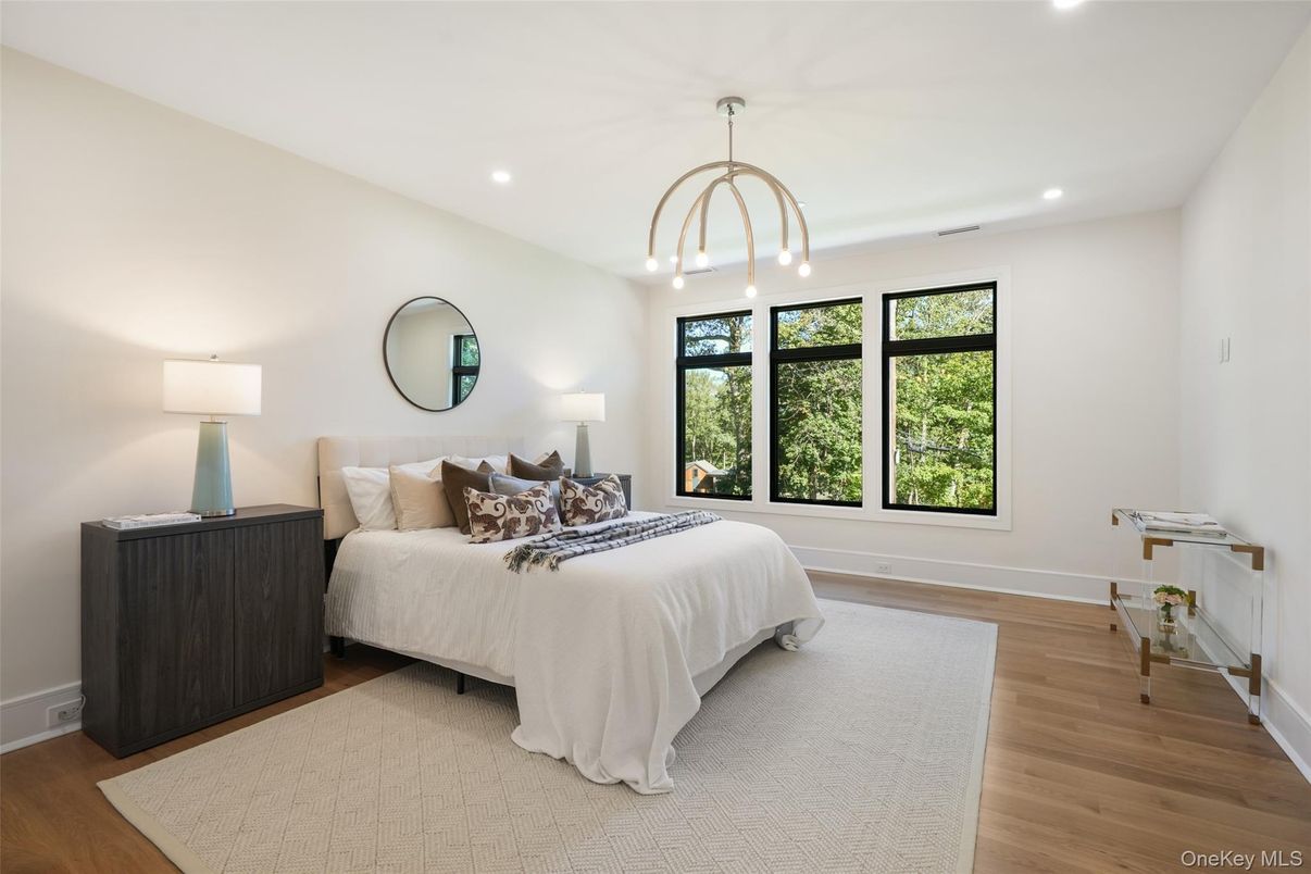 Bedroom, Interior, Pendant Lights, Recessed Lighting, Wood Texture Flooring
