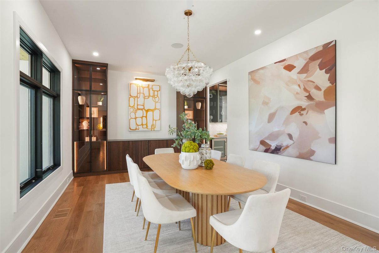 Chandelier, Dining room, Interior, Recessed Lighting, Wood Texture Flooring