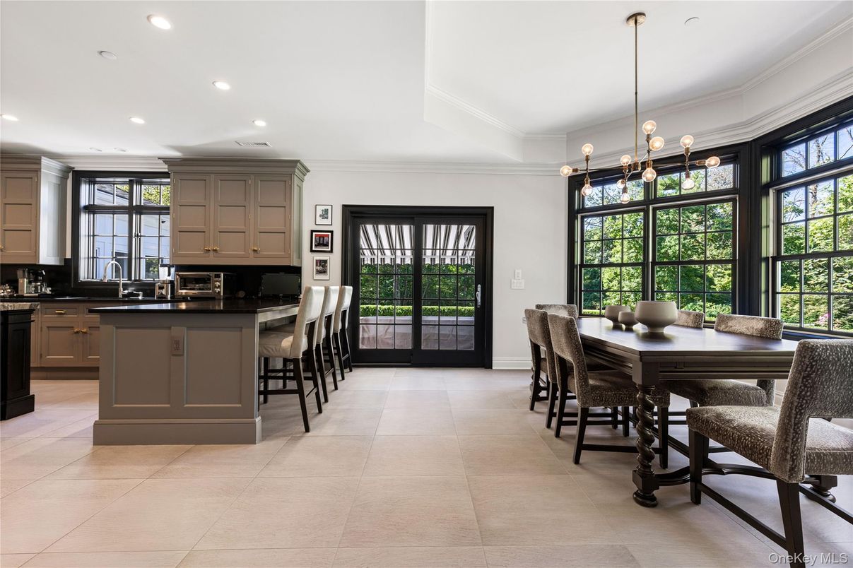 Dining room, Interior, Kitchen, Pendant Lights, Recessed Lighting