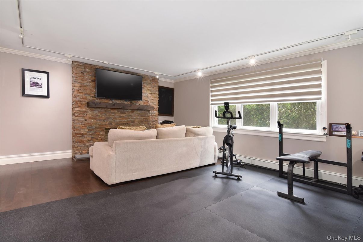 Fitness Equipment, Interior, Living room, Stone Walls, Wood Texture Flooring