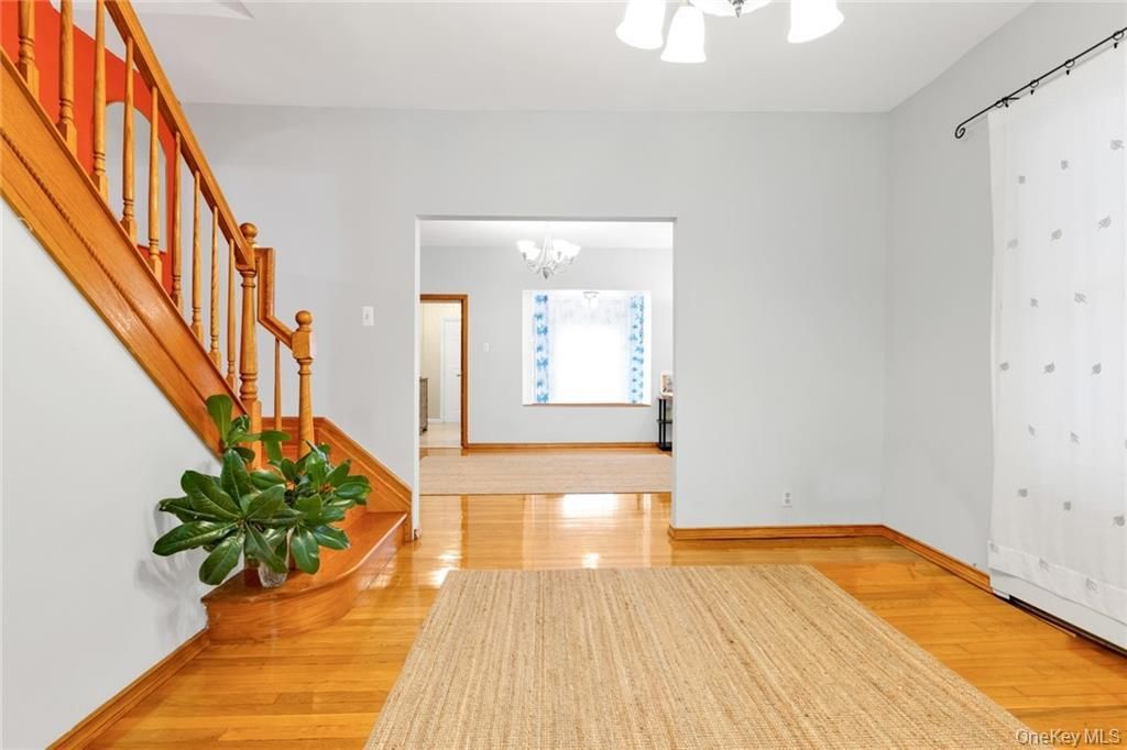 Chandelier, Empty room, Interior, Wood Texture Flooring