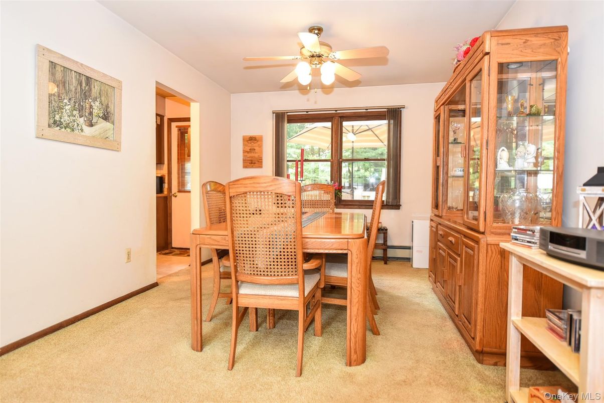 Dining room, Interior