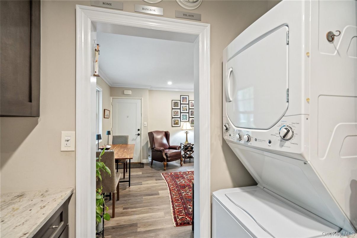 Interior, Recessed Lighting, Utility Closets, Washer, Wood Texture Flooring