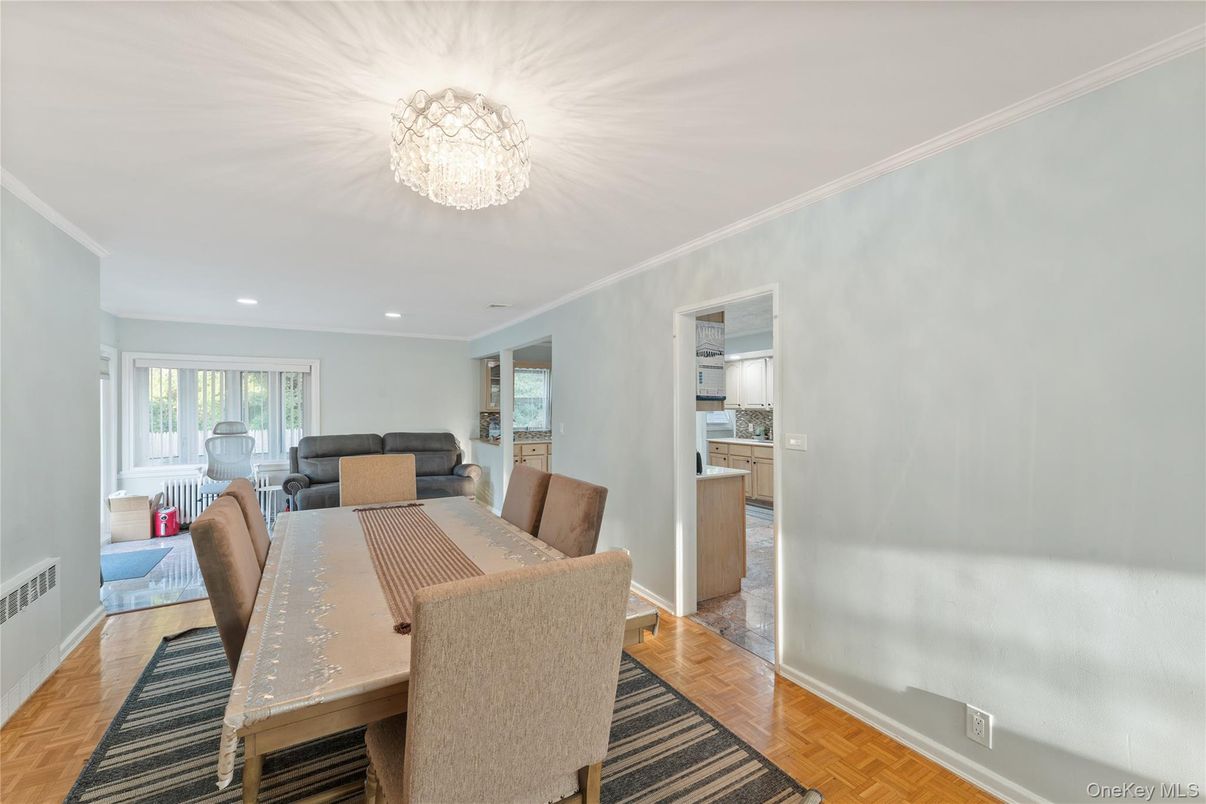 Chandelier, Dining room, Interior, Living room, Recessed Lighting, Wood Texture Flooring