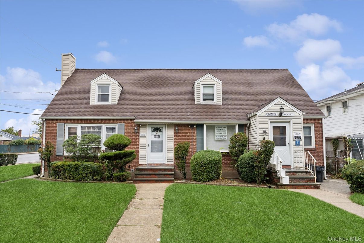 Exterior, Facade, Brick Facade, Cape Cod