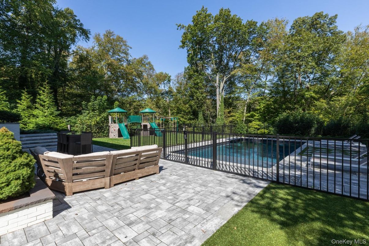 Exterior, Hot Tub, Playground, Pool