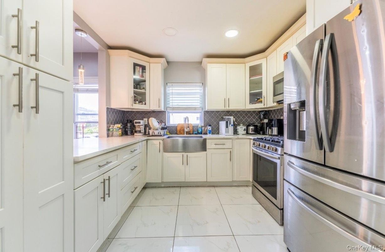 Interior, Kitchen, Marble, Recessed Lighting, Stainless Steel Appliances