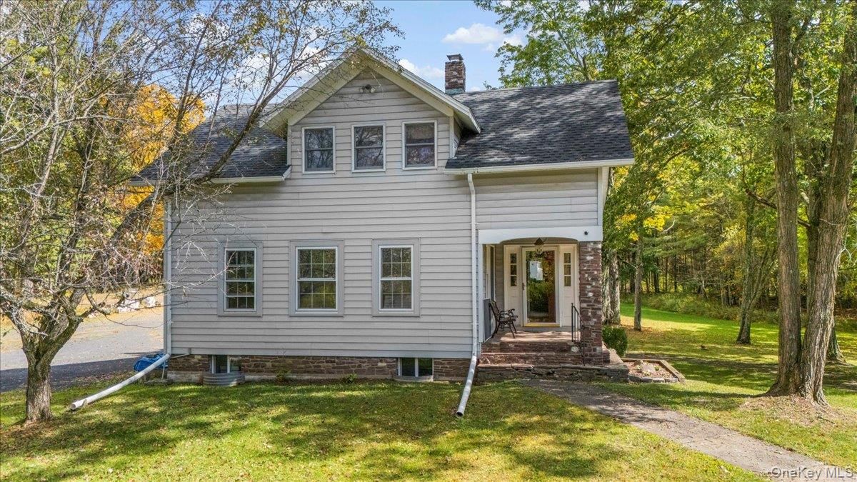 Exterior, Facade, Cape Cod