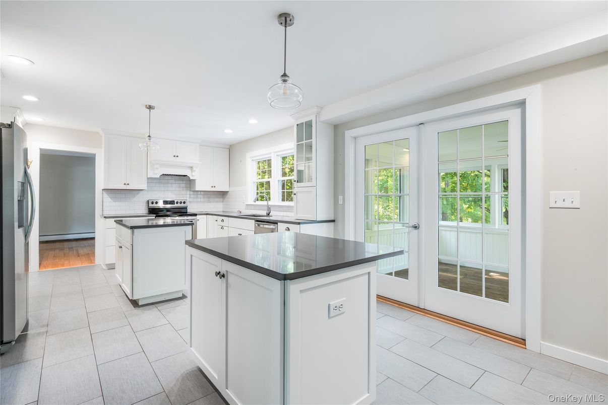 Interior, Kitchen, Pendant Lights, Recessed Lighting