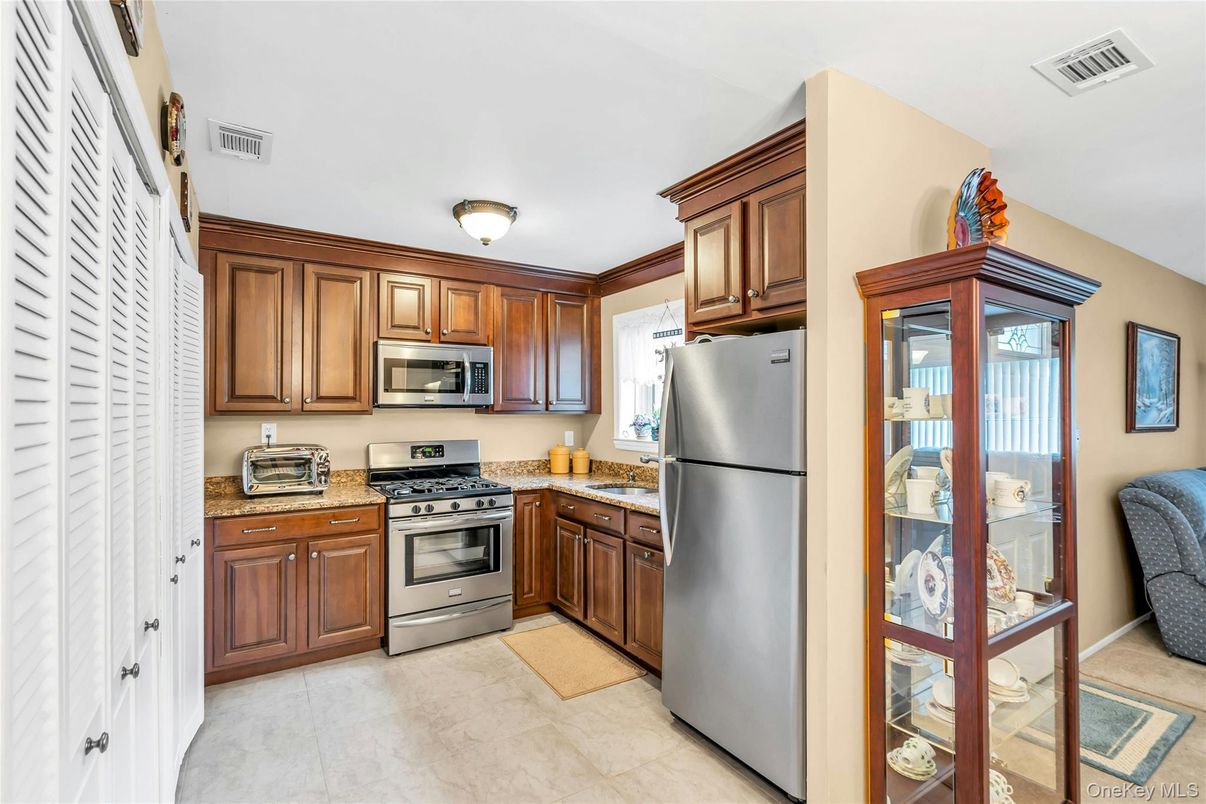 Interior, Kitchen, Stainless Steel Appliances