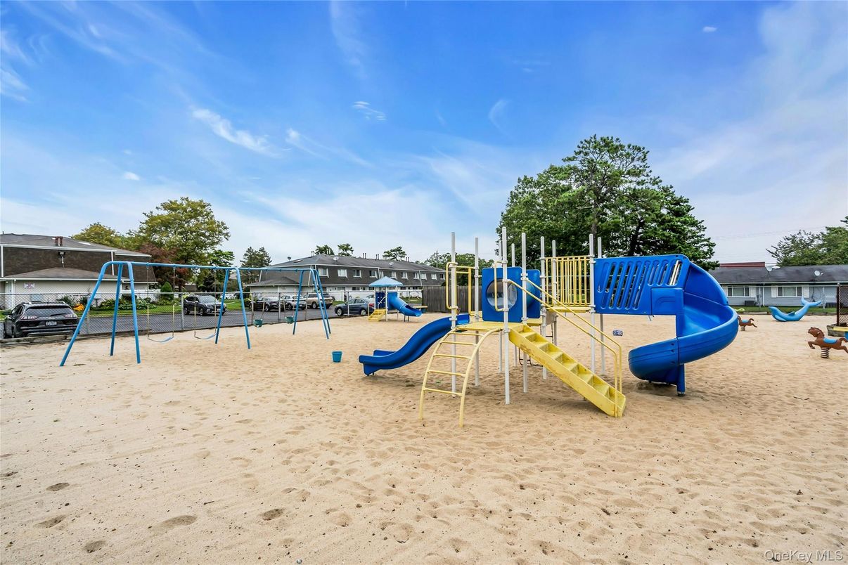 Backyard, Exterior, Playground