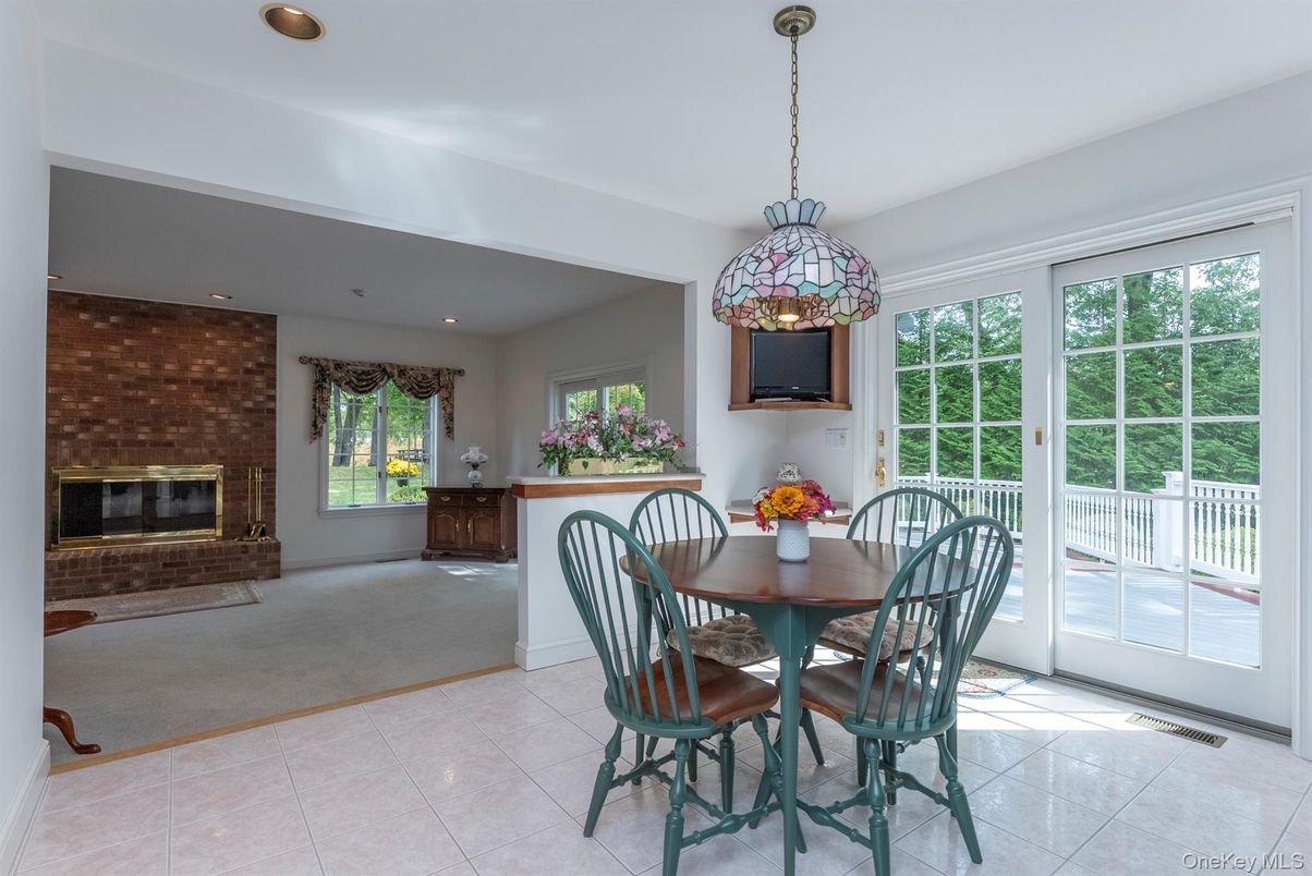 Dining room, Fireplace, Interior, Pendant Lights, Recessed Lighting, Stone Walls