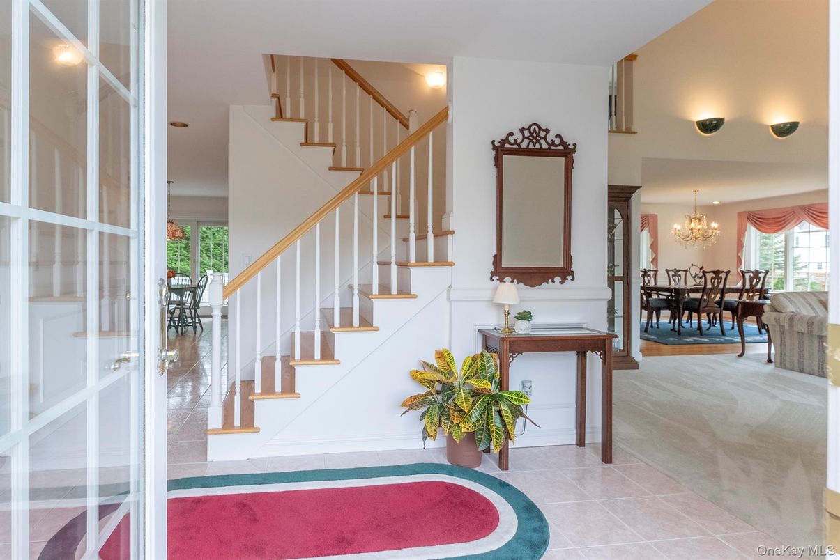 Chandelier, Dining room, Interior