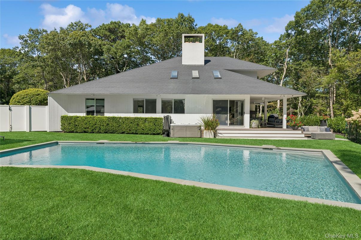 Backyard, Exterior, Pool