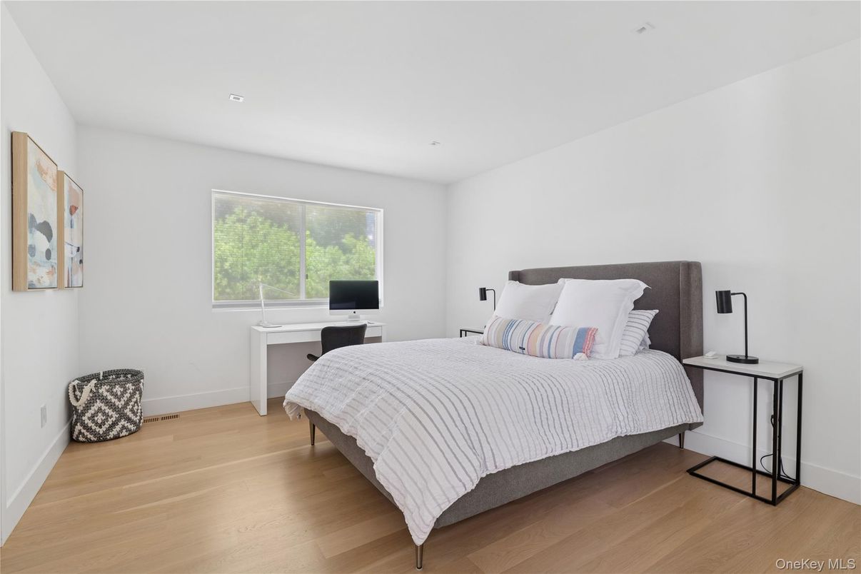 Bedroom, Home Office, Interior, Recessed Lighting, Wood Texture Flooring