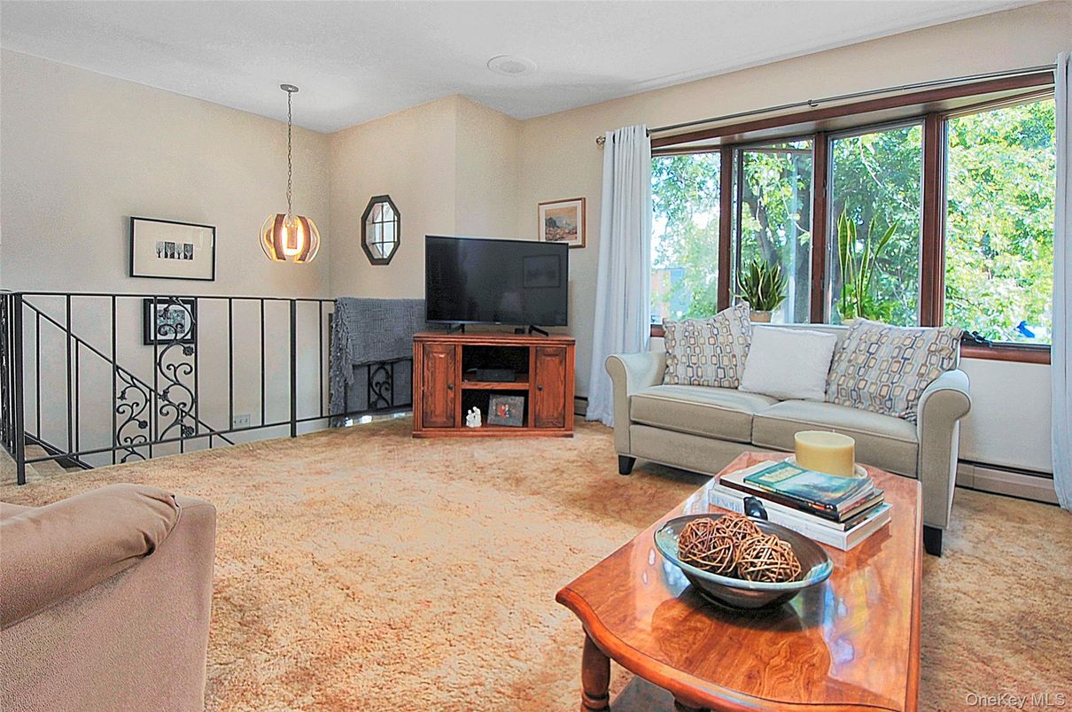 Interior, Living room, Pendant Lights